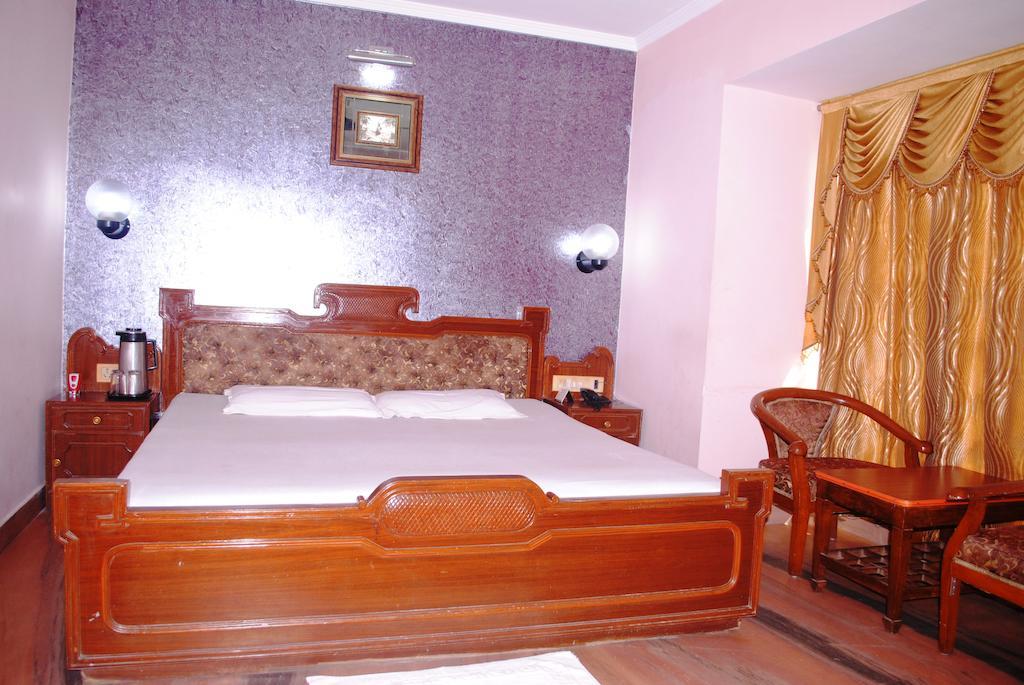 Padma Hotel Puri Bagian luar foto